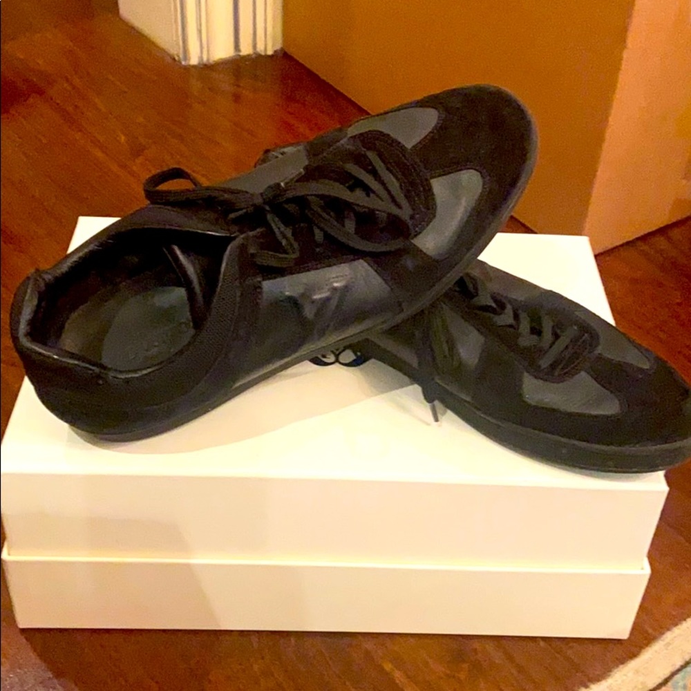Louis Vuitton Black Sneakers